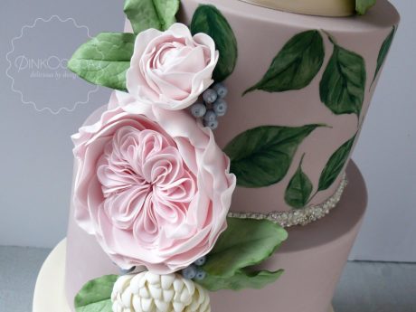 Painted big blooms wedding cake